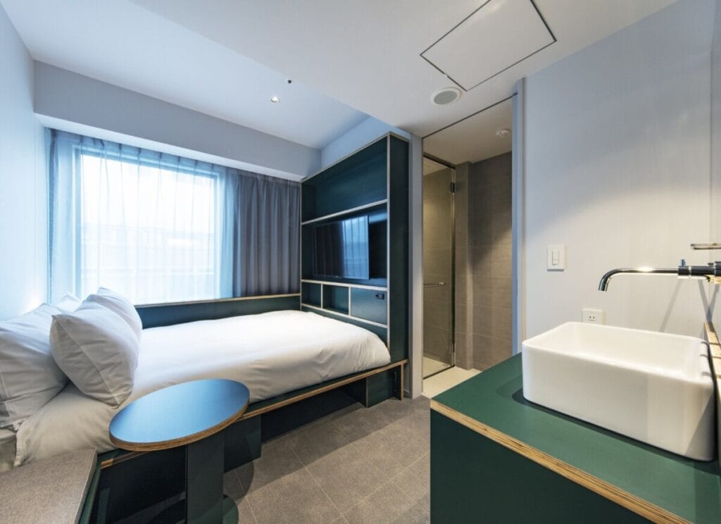 올데이플레이스 내부 룸 컨디션